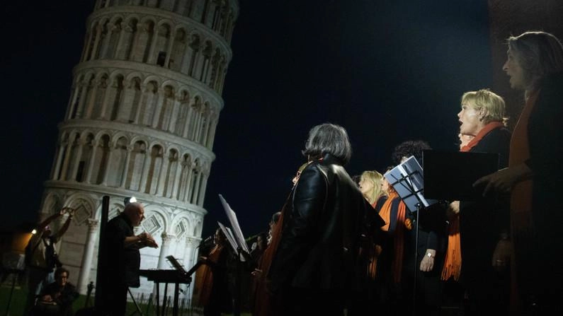 Fra classici della lirica e brani di nicchia, accompagnamento e assoli di Davide Cavalli al pianoforte. Posti limitati e ingresso libero per lo spettacolo. Visite gratuite a monumenti e musei su prenotazione. Fra classici della lirica e brani di nicchia, accompagnamento e assoli di Davide Cavalli al pianoforte. Posti limitati e ingresso libero per lo spettacolo. Visite gratuite a monumenti e musei su prenotazione.