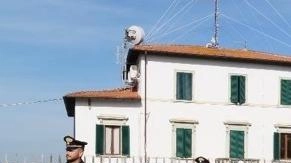Il cacciatore di 74 anni è stato denunciato dai carabinieri. L’incidente è avvenuto a Ghizzano di Libbiano Il cacciatore di 74 anni è stato denunciato dai carabinieri. L’incidente è avvenuto a Ghizzano di Libbiano