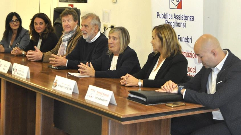 La conferenza stampa di presentazione dell’iniziativa promossa dalla Pubblica Assistenza per l’acquisto di un nuovo mezzo La conferenza stampa di presentazione dell’iniziativa promossa dalla Pubblica Assistenza per l’acquisto di un nuovo mezzo