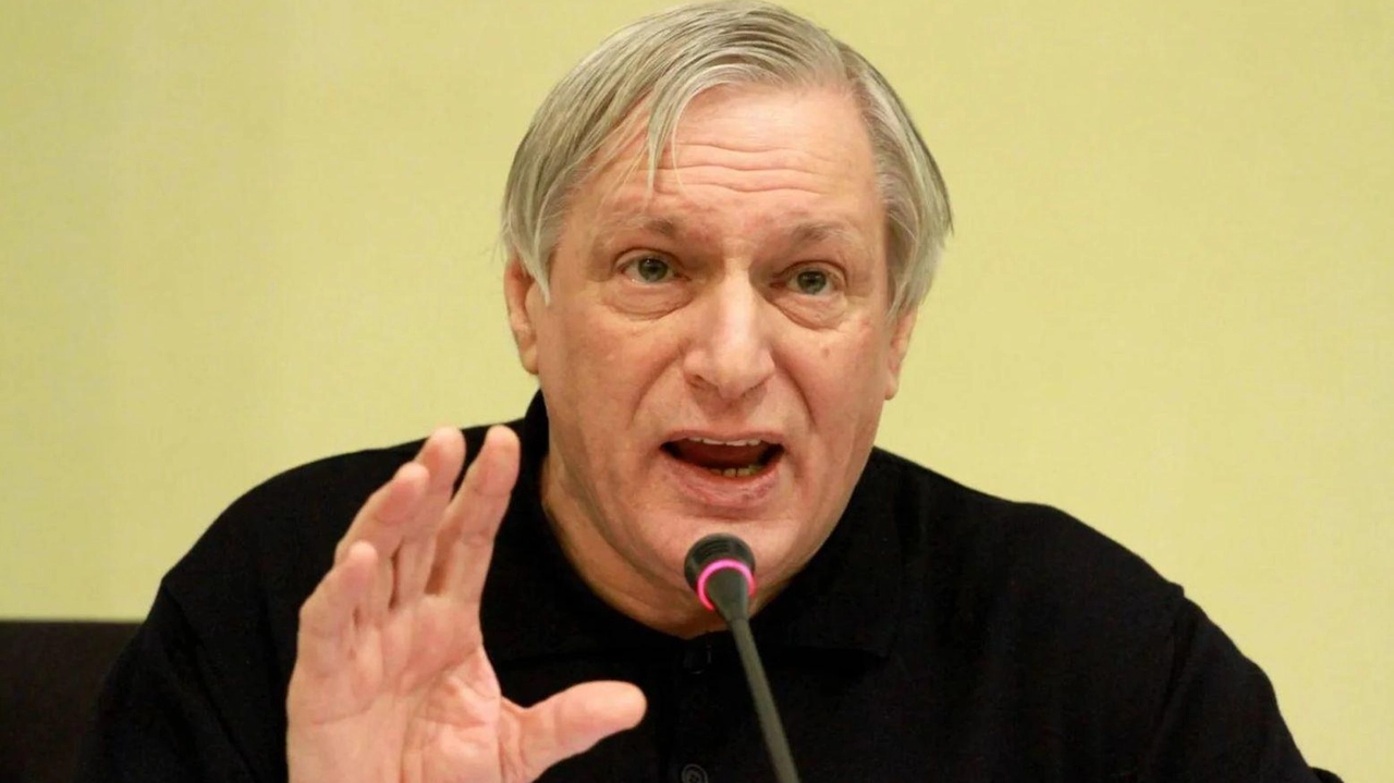 Per questa IV edizione l’ospite atteso è Don Luigi Ciotti, presidente di Libera Per questa IV edizione l’ospite atteso è Don Luigi Ciotti, presidente di Libera