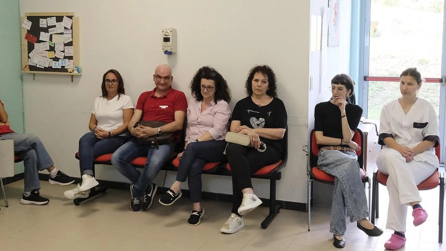 I 21 dipendenti della comunità terapeutica aullese preoccupati per la chiusura "Dimezzata l’età media degli ospiti: oggi è sui 20 anni. Sono persone fragili".