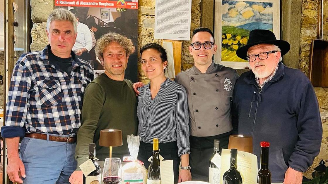 Compleanno di comunità. Borgo di Apella in festa per ’Montagna Verde’ che compie trent’anni Compleanno di comunità. Borgo di Apella in festa per ’Montagna Verde’ che compie trent’anni
