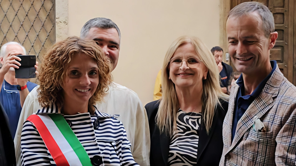 Taglio del nastro per l’ufficio dedicato agli artigiani Taglio del nastro per l’ufficio dedicato agli artigiani