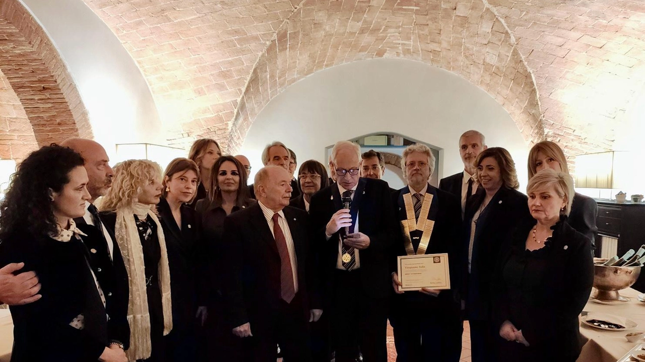 La cerimonia di consegna La cerimonia di consegna