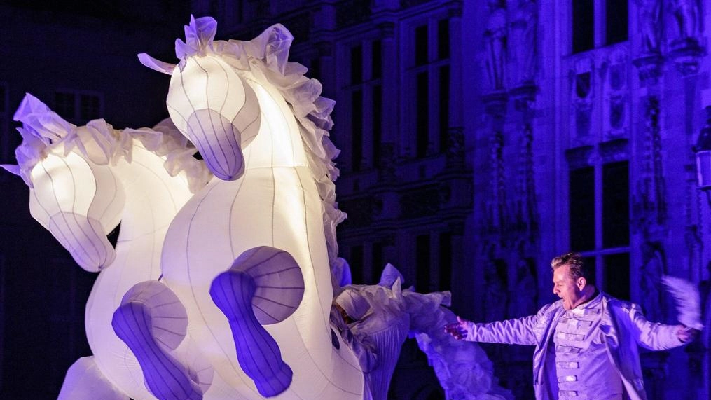 Con una visione poetica già sintetizzata nel titolo, “Giocare la vita”, torna per l’ottava edizione “Narni Città Teatro“, il festival...