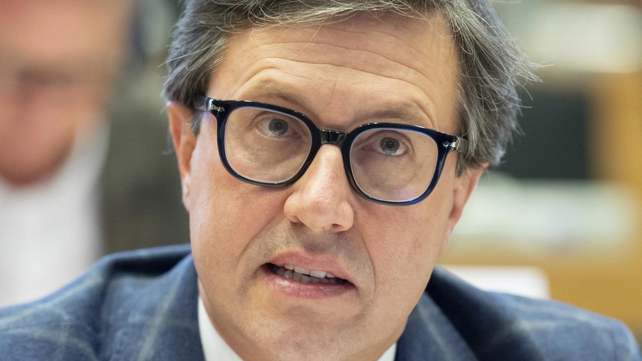 Una delegazione di Anci Toscana è anche oggi a Bruxelles su invito dell’europarlamentare del Pd Dario Nardella (foto). La missione,... Una delegazione di Anci Toscana è anche oggi a Bruxelles su invito dell’europarlamentare del Pd Dario Nardella (foto). La missione,...