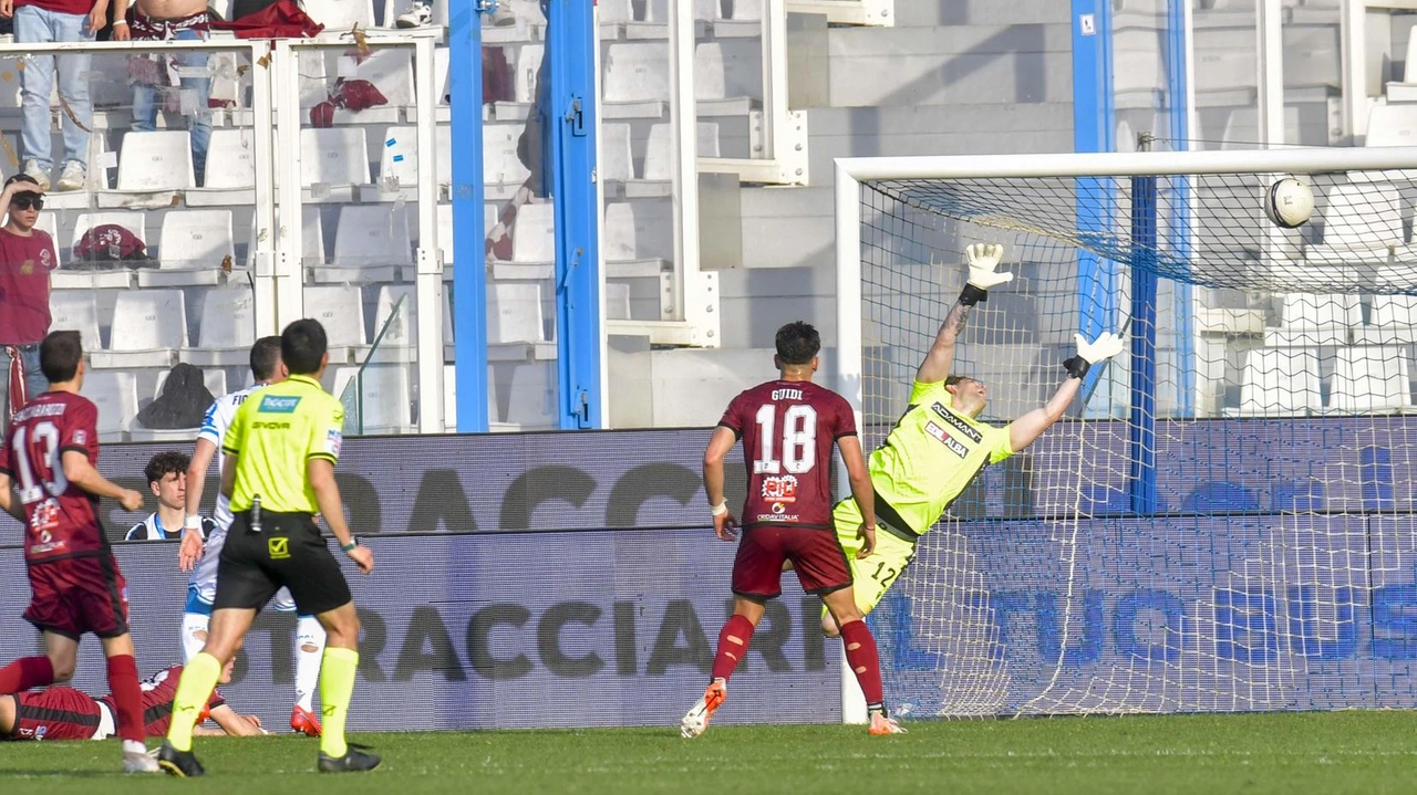 Leonardo Menichini: "Pontedera conquista un punto prezioso contro la Spal"