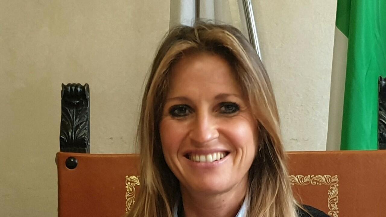 destre contro sindaca sistema
