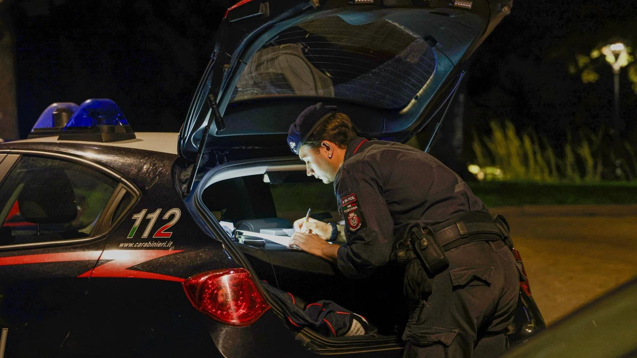 Due carabinieri in servizio sono rimasti feriti nella serata di venerdì a Certaldo foto d’archivio Due carabinieri in servizio sono rimasti feriti nella serata di venerdì a Certaldo foto d’archivio