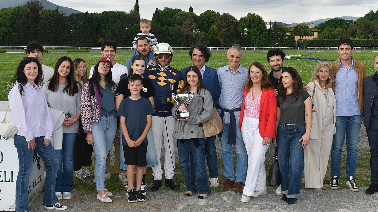 La premiazione del Memorial Vanni Parenti al ‘Cesare Meli’ vinto da Fedora degli Dei La premiazione del Memorial Vanni Parenti al ‘Cesare Meli’ vinto da Fedora degli Dei