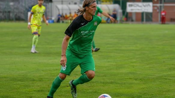 Matteo Marinari, difensore classe 2000 ex Seravezza (dove non ha mai giocato causa rottura del crociato) sbarca ora al Real FQ Matteo Marinari, difensore classe 2000 ex Seravezza (dove non ha mai giocato causa rottura del crociato) sbarca ora al Real FQ