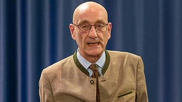 Ritorna il Club delle 18.45 a Prato con le lezioni di Alberto Batisti. Concerti al Teatro Politeama, ristoro nei locali convenzionati e omaggio per abbonati. Prossimo concerto omaggio a Metastasio. Ritorna il Club delle 18.45 a Prato con le lezioni di Alberto Batisti. Concerti al Teatro Politeama, ristoro nei locali convenzionati e omaggio per abbonati. Prossimo concerto omaggio a Metastasio.