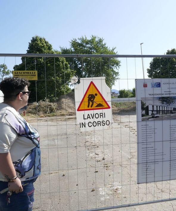 https://www.lanazione.it/image-service/view/acePublic/alias/contentid/NTUwMTdkNDItOTRkZS00/0/distretto-di-san-paolo-la-gru-ce-ma-i-lavori-vanno-al-rallentatore-siamo-preoccupati.jpeg?f=1.91:1&w=1200