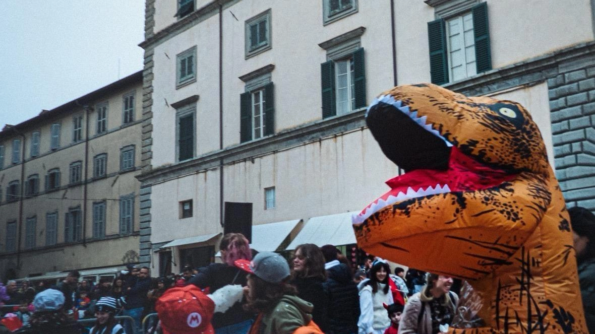 CITTÀ DI CASTELLO - Maschere e coriandoli, musica e allegria protagonisti domenica 2 marzo del Carnevale in piazza di Città...