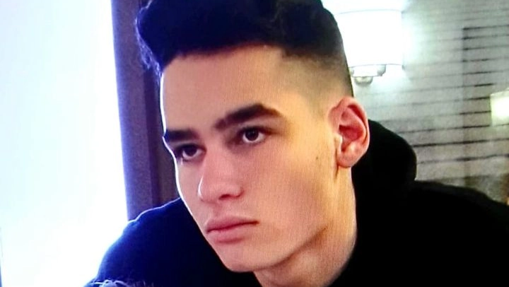 Alex aveva 17 anni Alex aveva 17 anni
