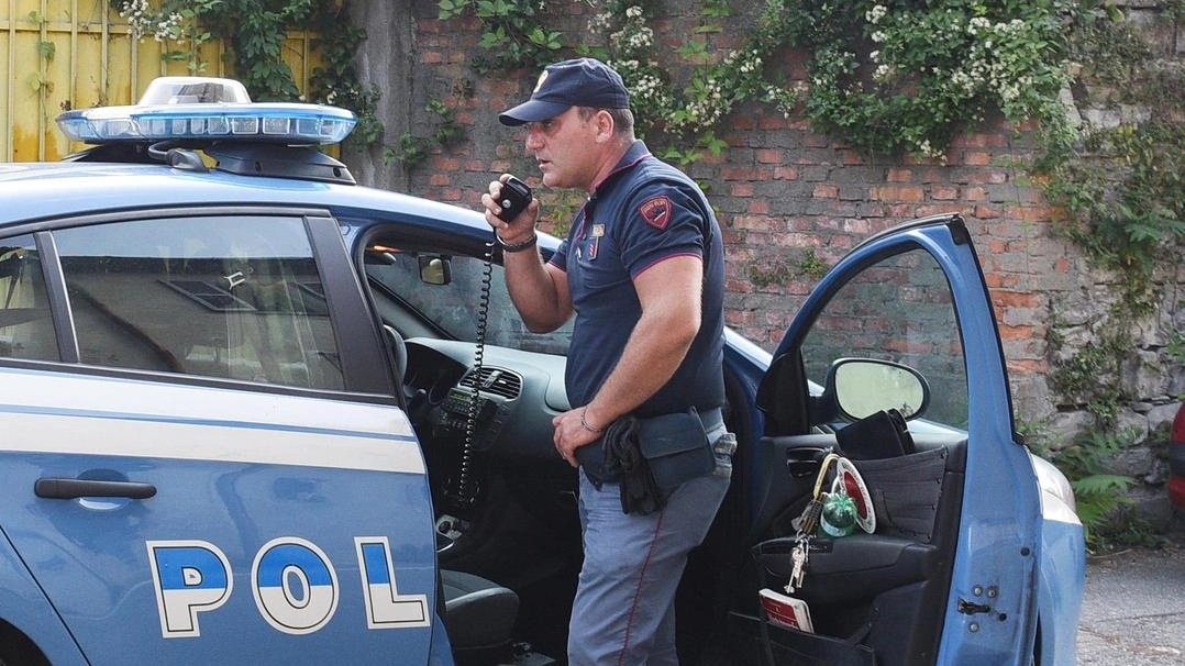 Si svolgerà l’8 aprile: dopo 5 anni i reati contravvenzionali prescritti. Ieri in tribunale a Siena udienza per un uomo finito nella stessa indagine. Nei guai per la pistola lanciarazzi si difende: strumento di segnalazione. . Si svolgerà l’8 aprile: dopo 5 anni i reati contravvenzionali prescritti. Ieri in tribunale a Siena udienza per un uomo finito nella stessa indagine. Nei guai per la pistola lanciarazzi si difende: strumento di segnalazione. .