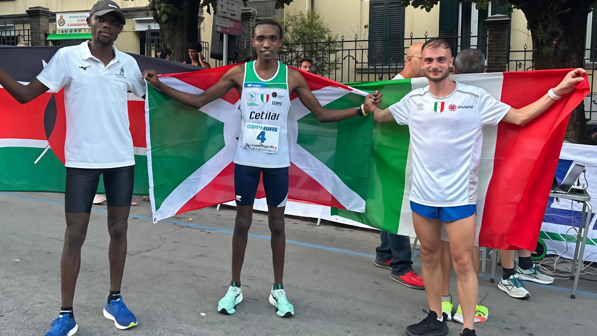Louis Intunzinzi, al centro,. ha vinto la Coppa Avis a Lagonegro (Potenza) Louis Intunzinzi, al centro,. ha vinto la Coppa Avis a Lagonegro (Potenza)