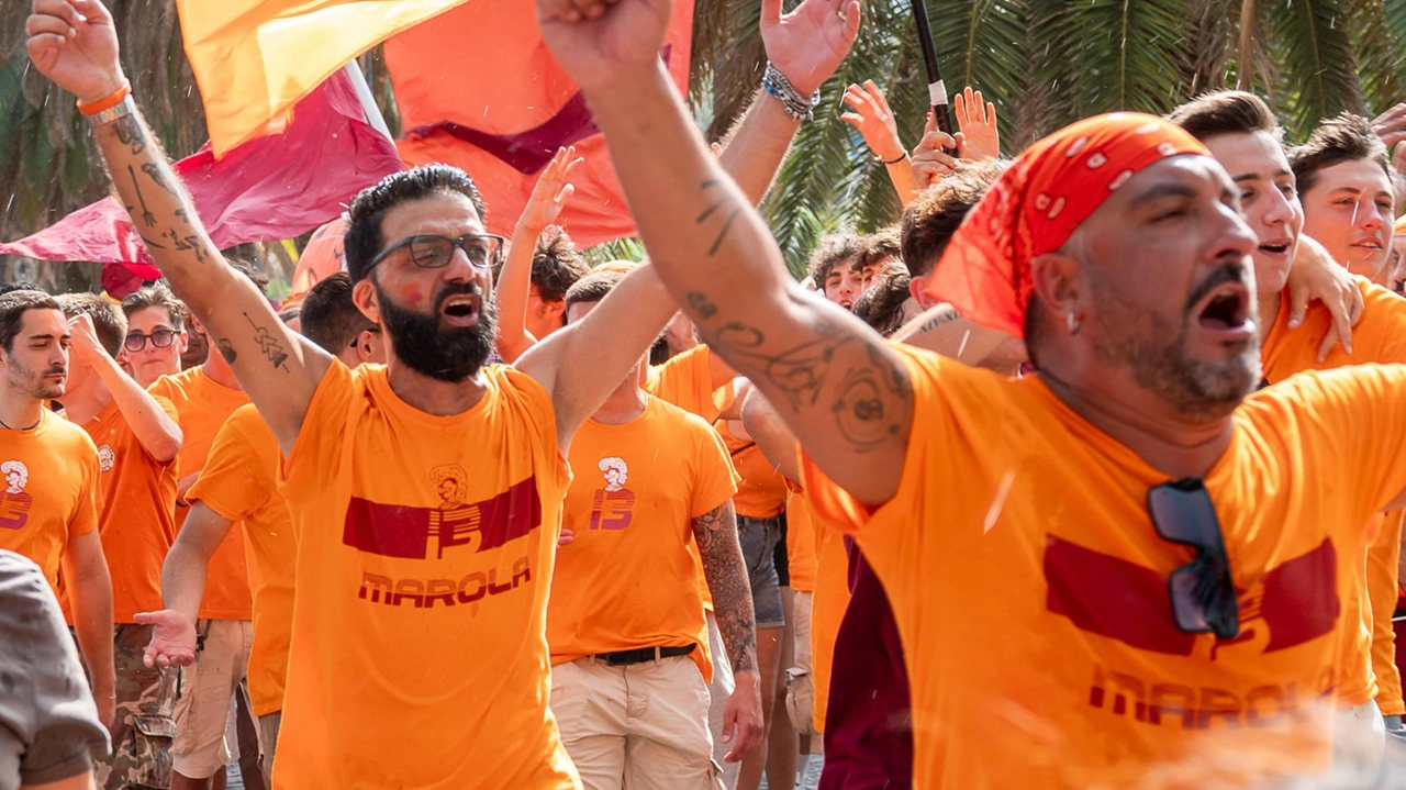 Lo show pirotecnico ha entusiasmato il pubblico in passeggiata. Tante idee già sul tavolo per preparare l’edizione del centenario. Lo show pirotecnico ha entusiasmato il pubblico in passeggiata. Tante idee già sul tavolo per preparare l’edizione del centenario.