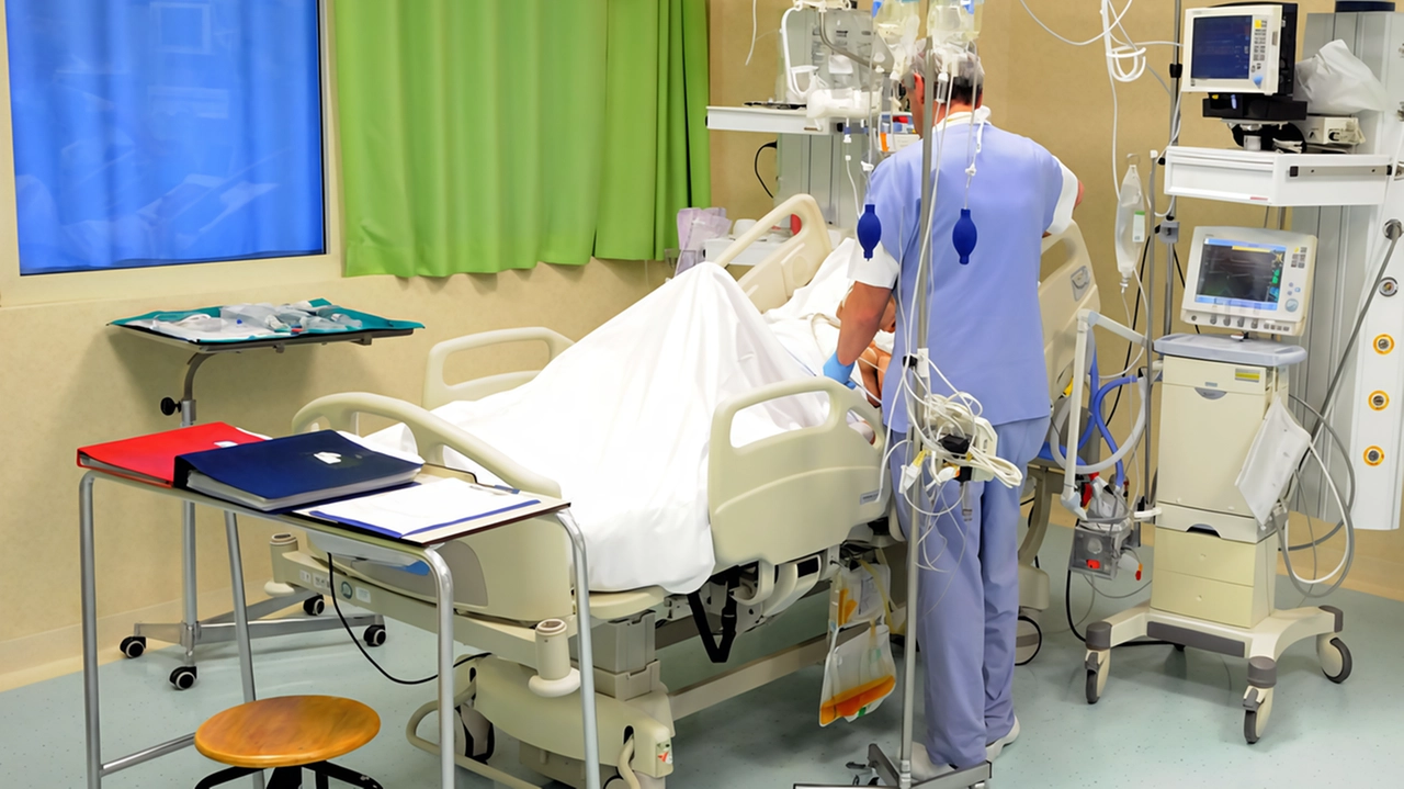 Claudio Perri, 71 anni, nel 2016 è stato operato per un tumore al colon retto e ogni anno si sottopone alla colonscopia di controllo