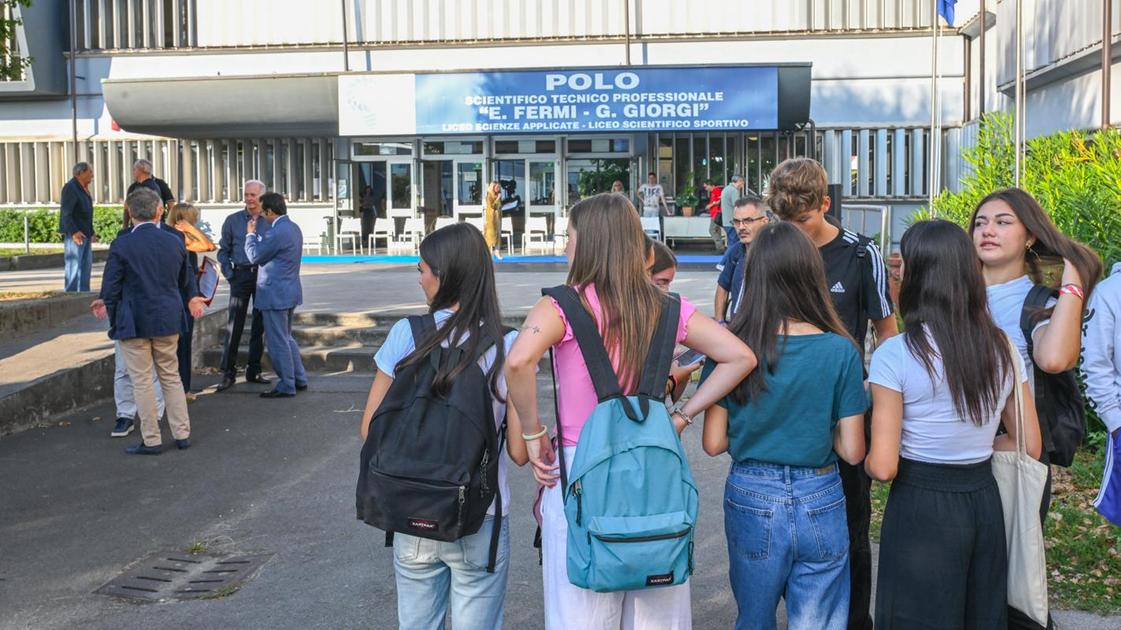L’esplosivo caso Fermi “Grande e ingestibile, con problemi di sicurezza. La Provincia lo divida“ L’esplosivo caso Fermi “Grande e ingestibile, con problemi di sicurezza. La Provincia lo divida“