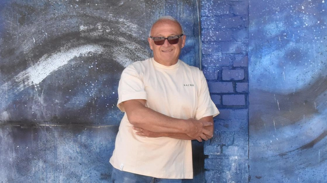 Sei murales di 30 metri per 8 in fase di realizzazione in via Dei Barberi. Sabato alle 17 l’inaugurazione