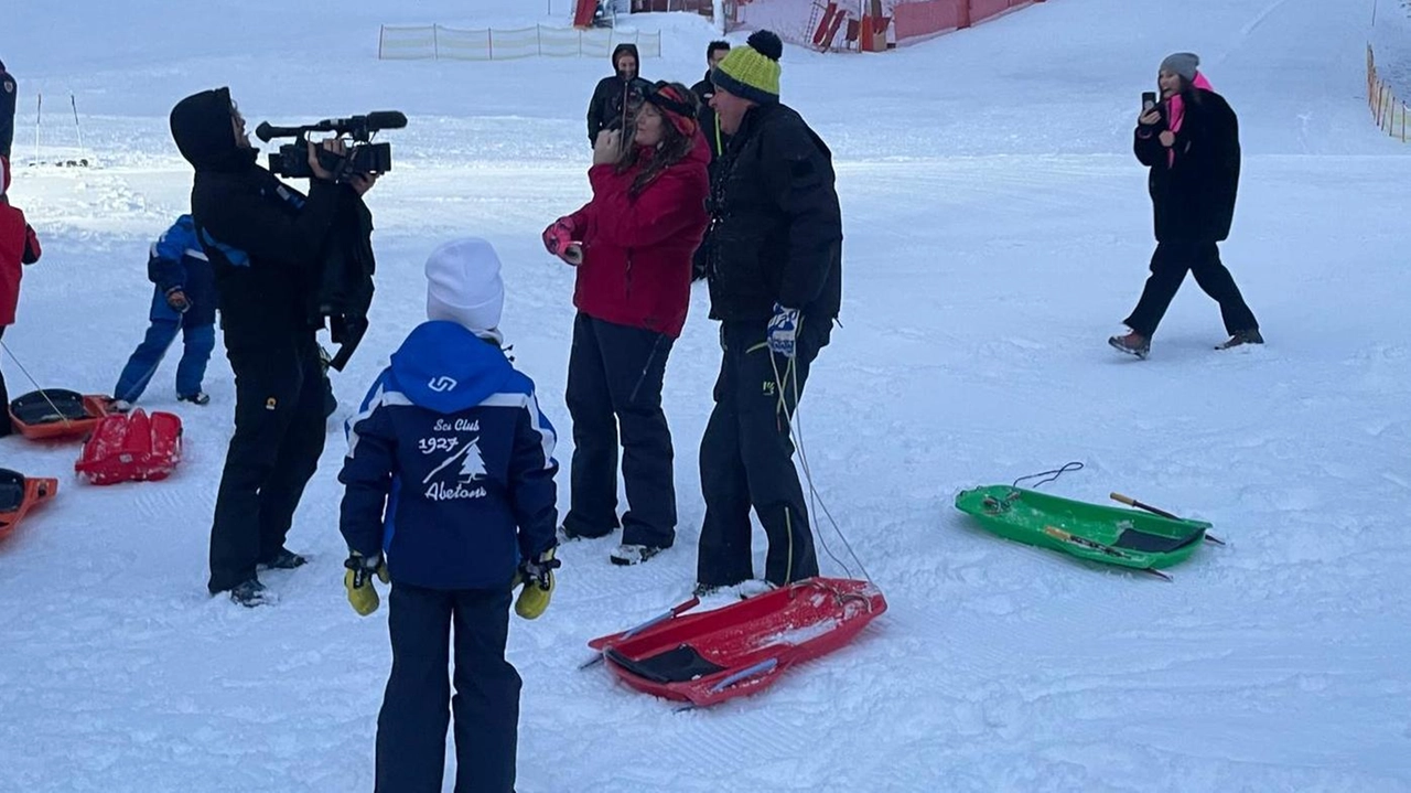 Le piste da sci dell’Abetone sono fra le più gettonate dagli appassionati. La montagna pistoiese è uno dei quattro comprensori toscani. Le piste da sci dell’Abetone sono fra le più gettonate dagli appassionati. La montagna pistoiese è uno dei quattro comprensori toscani.