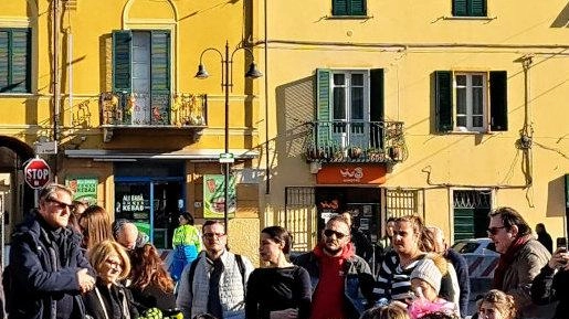 La festa di Carnevale di ieri pomeriggio in piazza Matteotti dedicata ai bambini e alle loro famiglie La festa di Carnevale di ieri pomeriggio in piazza Matteotti dedicata ai bambini e alle loro famiglie