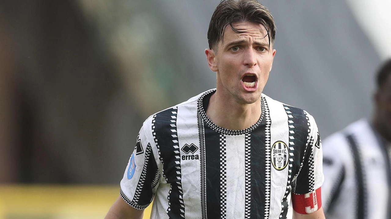 Contro il Poggibonsi, per il Siena, è arrivato l’ennesimo pareggio, a reti bianche. I bianconeri di Magrini hanno di che... Contro il Poggibonsi, per il Siena, è arrivato l’ennesimo pareggio, a reti bianche. I bianconeri di Magrini hanno di che...
