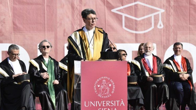 Il rettore dell’Università degli Studi di Siena Roberto Di Pietra Il rettore dell’Università degli Studi di Siena Roberto Di Pietra