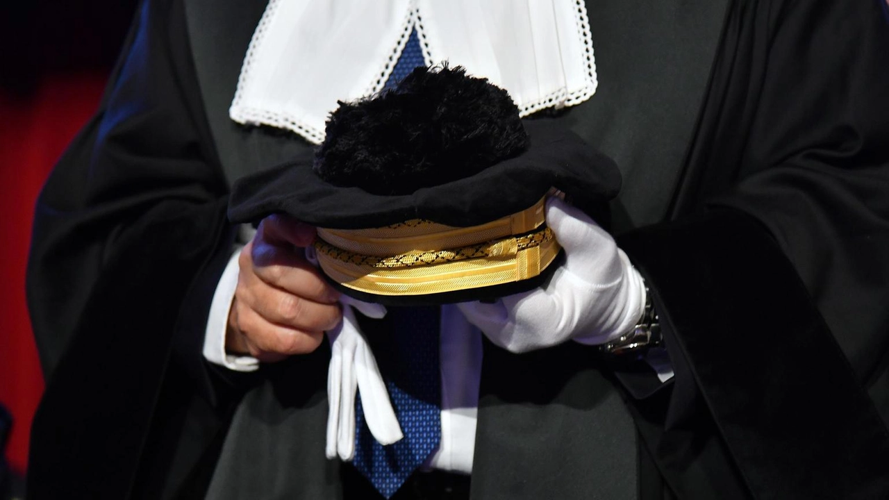 La decisione dopo un accordo preso tra i gruppi parlamentari La decisione dopo un accordo preso tra i gruppi parlamentari