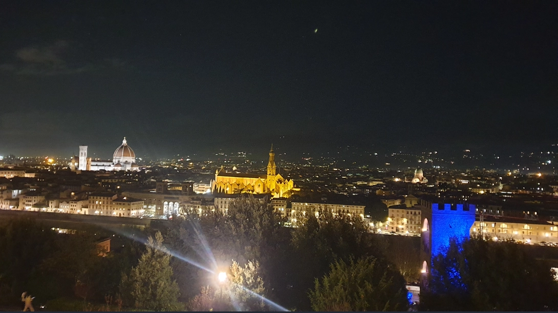 Firenze si illumina di blu per la giornata dell'Unicef Firenze si illumina di blu per la giornata dell'Unicef