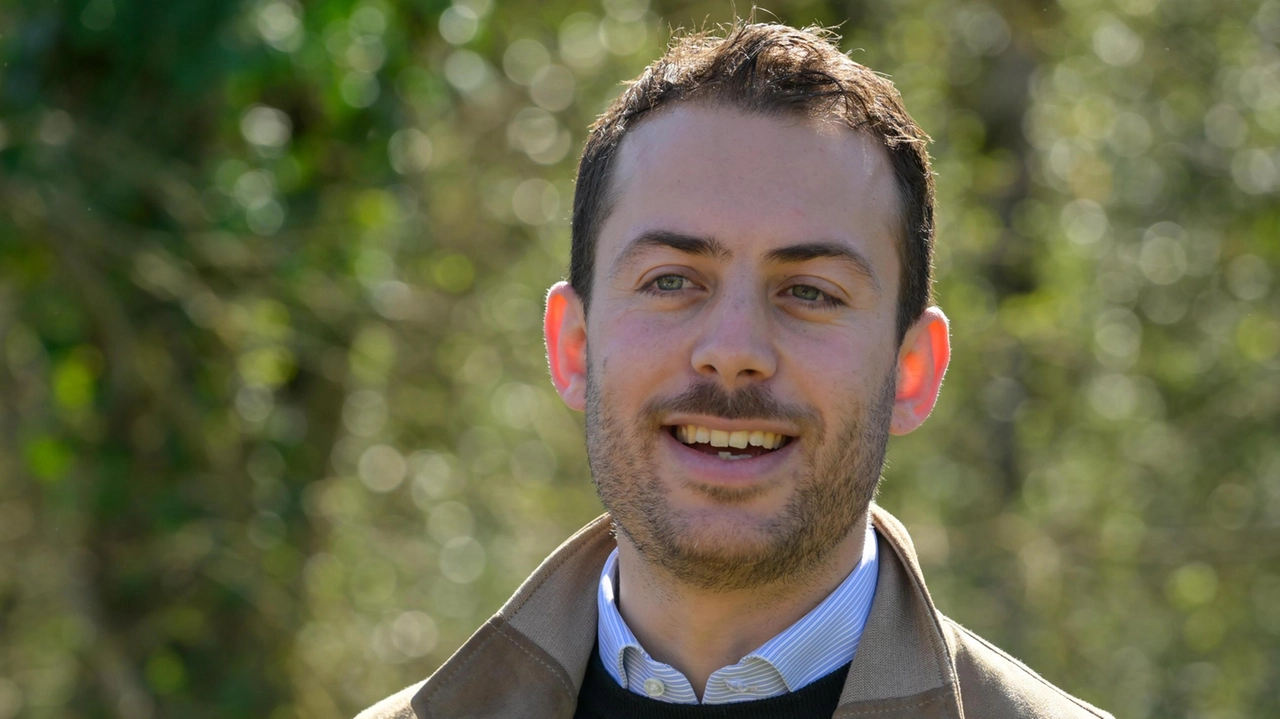 Il sindaco Francesco Pignotti spinge per il progetto di riappropriazioni di spazi pubblici grazie alle attività dei cittadini Il sindaco Francesco Pignotti spinge per il progetto di riappropriazioni di spazi pubblici grazie alle attività dei cittadini