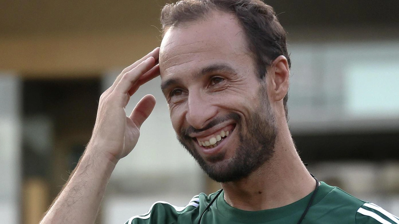 C’è molta attesa per il primo test del lungo pre campionato della Robur che oggi alle 18 sul manto sintetico... C’è molta attesa per il primo test del lungo pre campionato della Robur che oggi alle 18 sul manto sintetico...