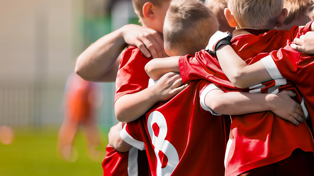 Il calcio è uno degli sport più frequentemente praticati dai ragazzini (repertorio) Il calcio è uno degli sport più frequentemente praticati dai ragazzini (repertorio)