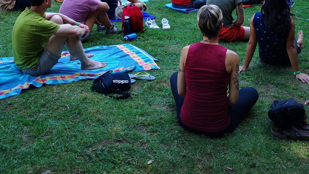 Tenda e sacco a pelo. Torna l’Arum Festival. Incontri nella natura Tenda e sacco a pelo. Torna l’Arum Festival. Incontri nella natura