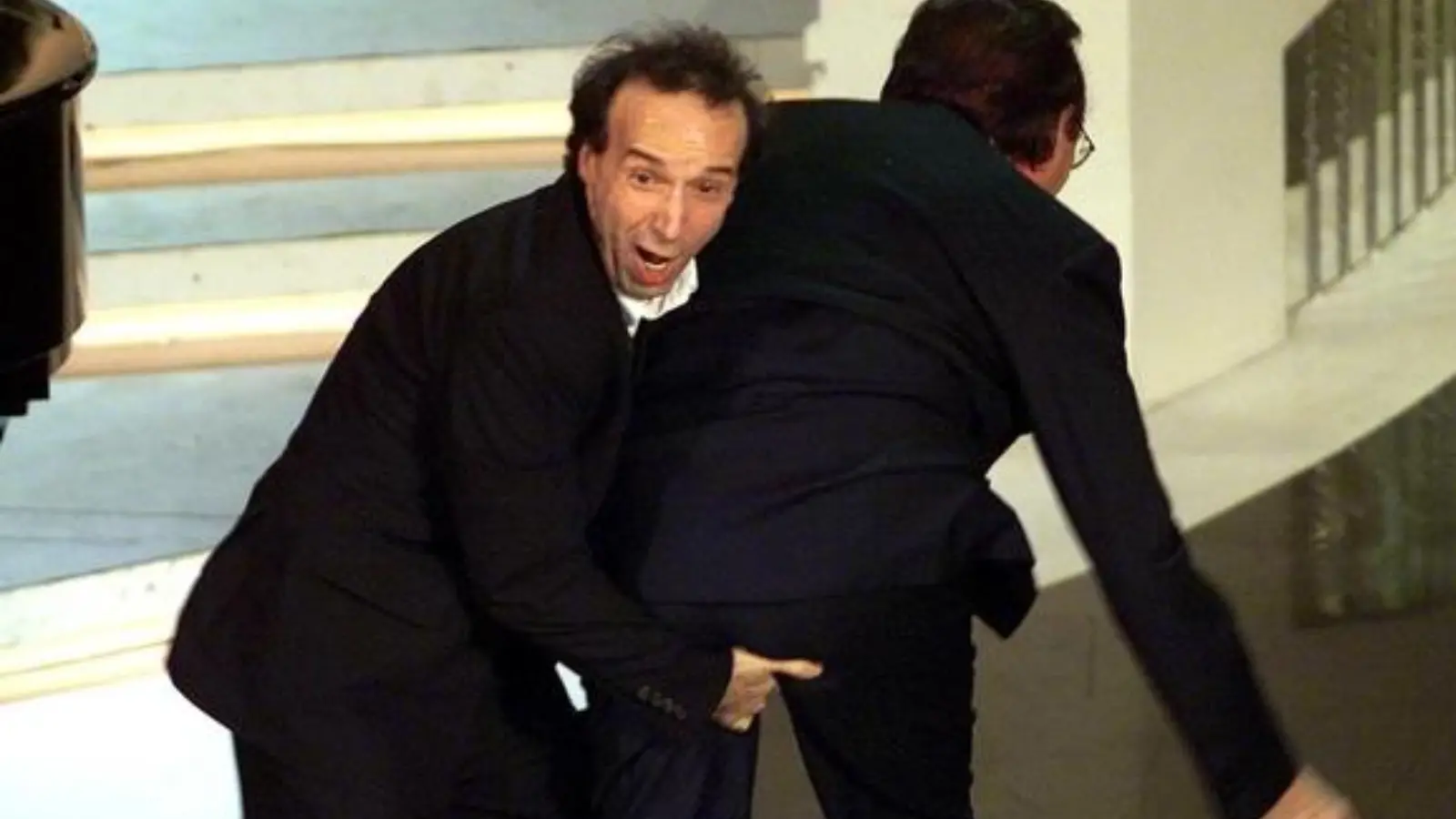 L’irriverenza toscana di Roberto Benigni e la sobrietà di Pippo Baudo: “Con lui momenti prodigiosi”
