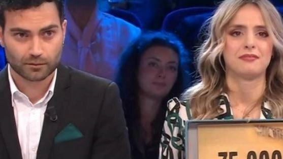 Jasmin Van Schaik insieme al fidanzato Matteo Nannucci ad «Affari tuoi» Jasmin Van Schaik insieme al fidanzato Matteo Nannucci ad «Affari tuoi»