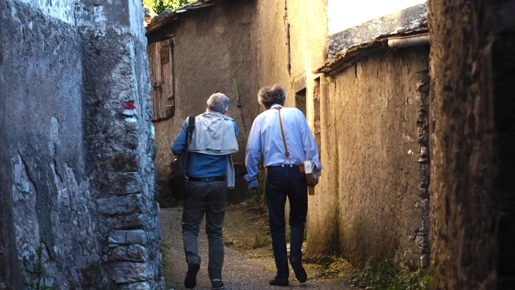 Il convegno a Camporaghena affronta il tema del ripopolamento dei borghi di montagna per contrastare lo spopolamento e l'invecchiamento della popolazione. Interventi di esperti e amministratori locali per individuare soluzioni concrete. Il convegno a Camporaghena affronta il tema del ripopolamento dei borghi di montagna per contrastare lo spopolamento e l'invecchiamento della popolazione. Interventi di esperti e amministratori locali per individuare soluzioni concrete.
