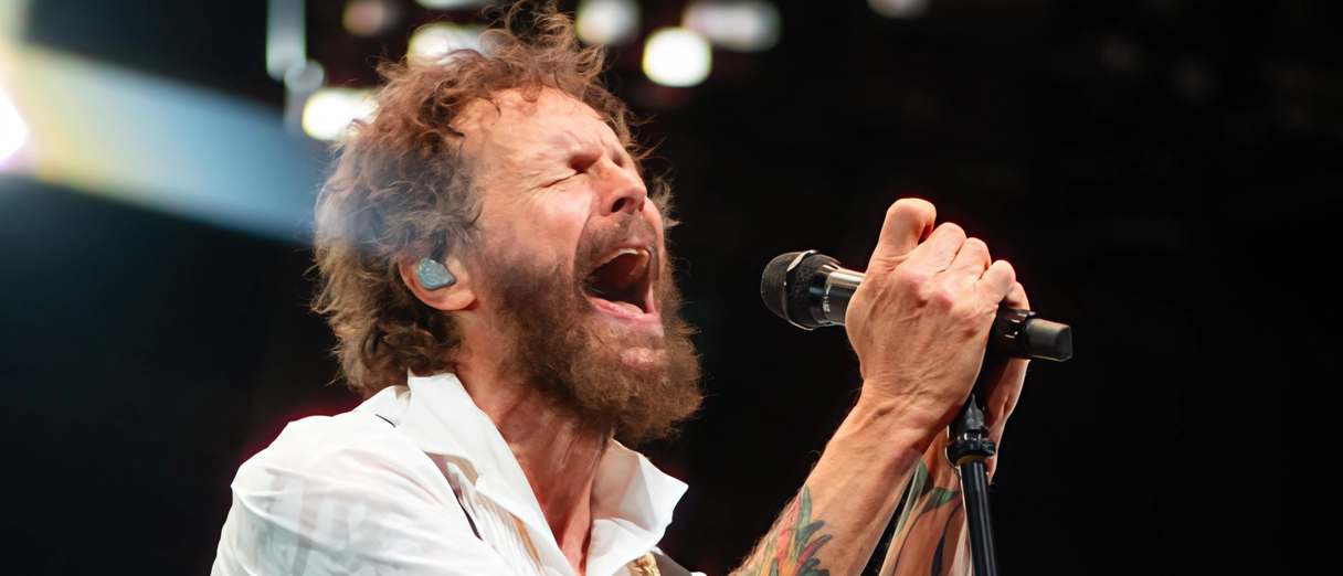 Jovanotti rifiorito: “Io e Topo Gigio? Perché no”