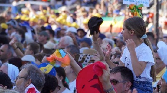Dal 29 al 31 luglio i gruppi in arrivo da Italia, Francia, Spagna, Venezuela e Usa faranno tappa a Siena, Colle e Poggibonsi durante il viaggio per Roma. Dal 29 al 31 luglio i gruppi in arrivo da Italia, Francia, Spagna, Venezuela e Usa faranno tappa a Siena, Colle e Poggibonsi durante il viaggio per Roma.