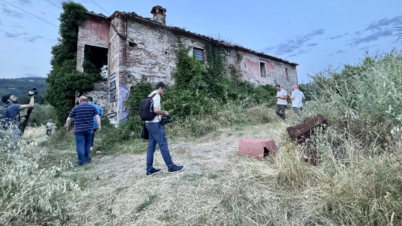 Il casolare vicino al quale è stato rinvenuto il corpo di Denisa Maria Adas Il casolare vicino al quale è stato rinvenuto il corpo di Denisa Maria Adas