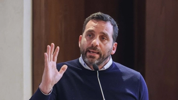 Toskana bölgesel seçimlerinde merkez sağın adayı Alessandro Tomasi kimdir?