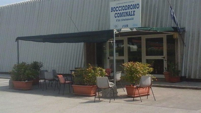 Il bocciodromo comunale Fratelli Stefanelli che è andato alla Bocciofila Pieve a Nievole Asd con un contributo di 8.400 euro Il bocciodromo comunale Fratelli Stefanelli che è andato alla Bocciofila Pieve a Nievole Asd con un contributo di 8.400 euro