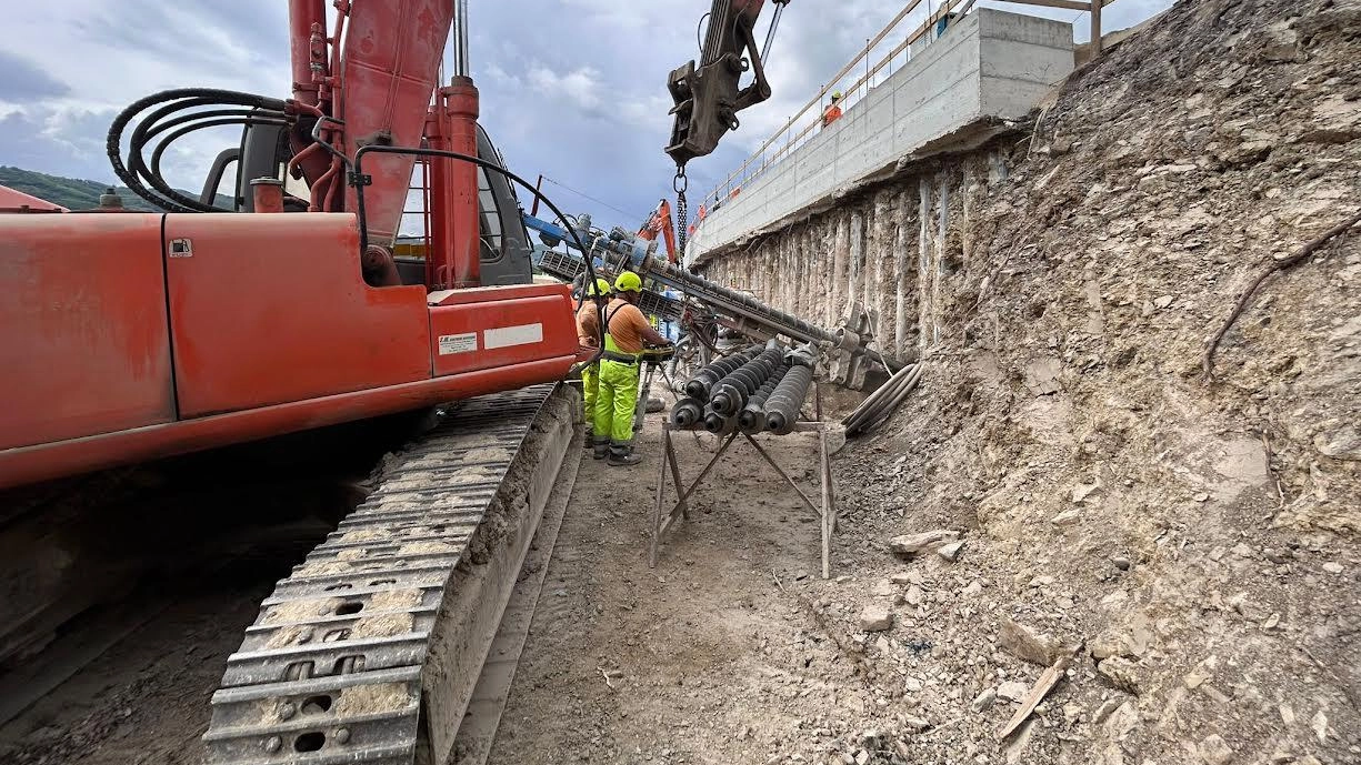 Conclusi i lavori di manutenzione straordinaria sulla linea Pistoia-Porretta Terme, realizzati da Rete Ferroviaria Italiana (Gruppo FS Italiane). Lunedì 19... Conclusi i lavori di manutenzione straordinaria sulla linea Pistoia-Porretta Terme, realizzati da Rete Ferroviaria Italiana (Gruppo FS Italiane). Lunedì 19...