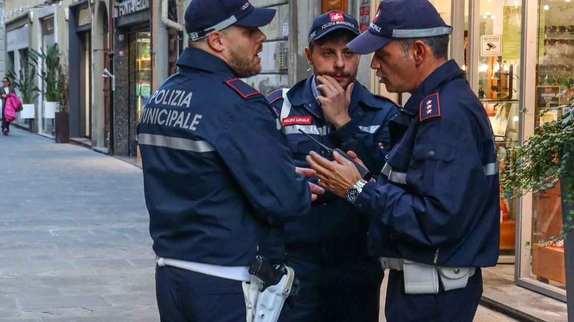 In centro scatta la caccia agli elementi di degrado In centro scatta la caccia agli elementi di degrado