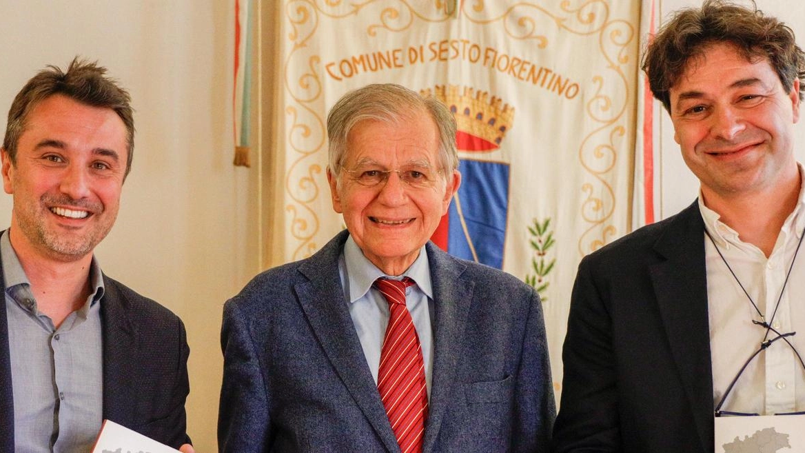 Il sindaco di Sesto, Lorenzo Falchi con Valdo Spini e Andrea Puccetti di Toscana. Spa Il sindaco di Sesto, Lorenzo Falchi con Valdo Spini e Andrea Puccetti di Toscana. Spa