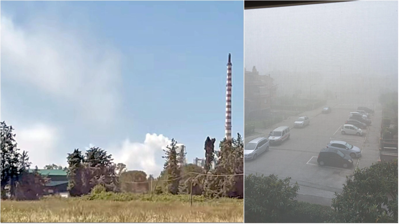 La nube di vapore acqueo sprigionata dall'impianto del Casone di Scarlino, poi finita nell'abitato (Foto a destra) La nube di vapore acqueo sprigionata dall'impianto del Casone di Scarlino, poi finita nell'abitato (Foto a destra)