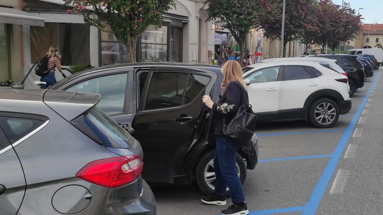 Si torna a parlare del caro parcheggi nel centro storico di San Giovanni. Lo si farà nel tardo pomeriggio di... Si torna a parlare del caro parcheggi nel centro storico di San Giovanni. Lo si farà nel tardo pomeriggio di...