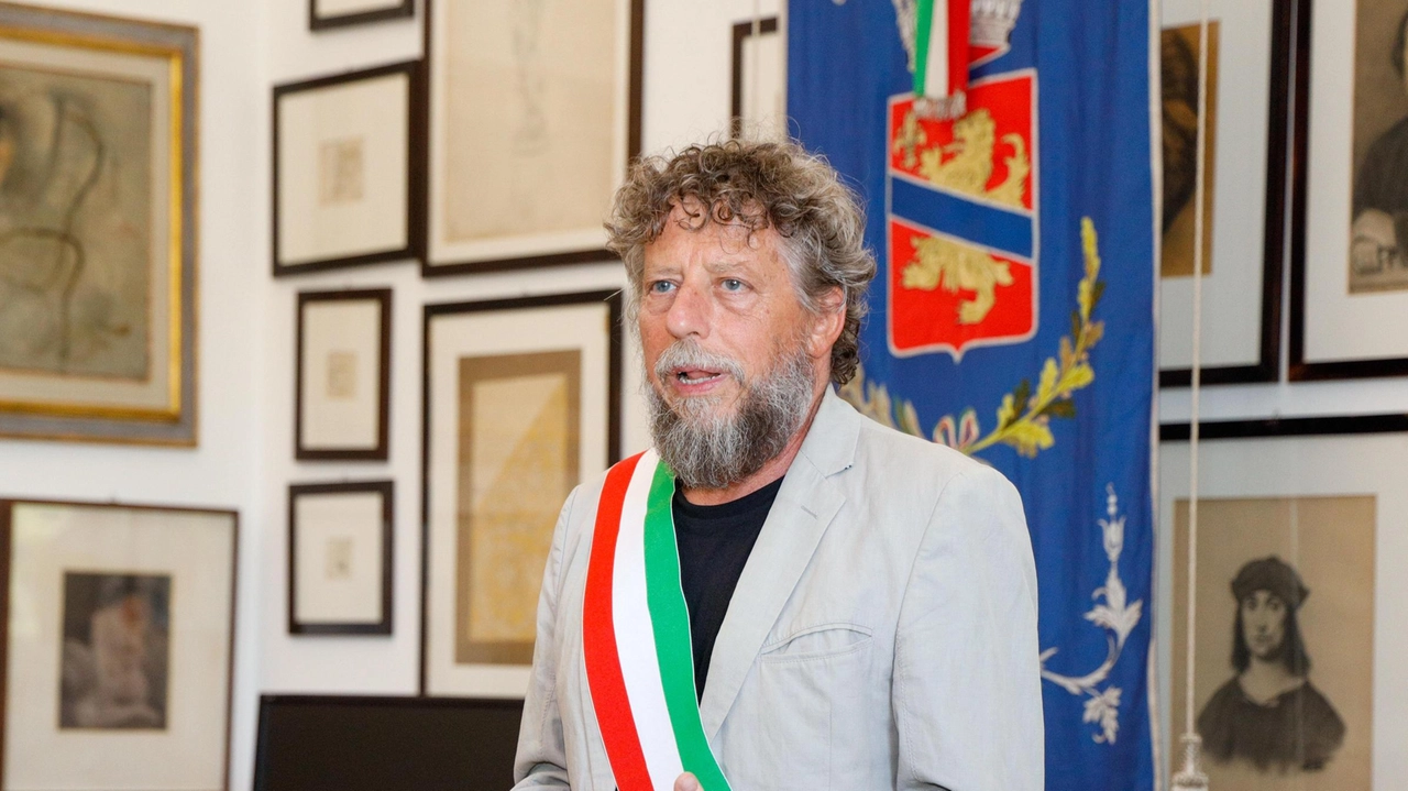Sono tre in totale i ricorsi promossi al Tar contro la cosiddetta "variante urbanistica di salvaguardia al Piano Operativo Comunale"...