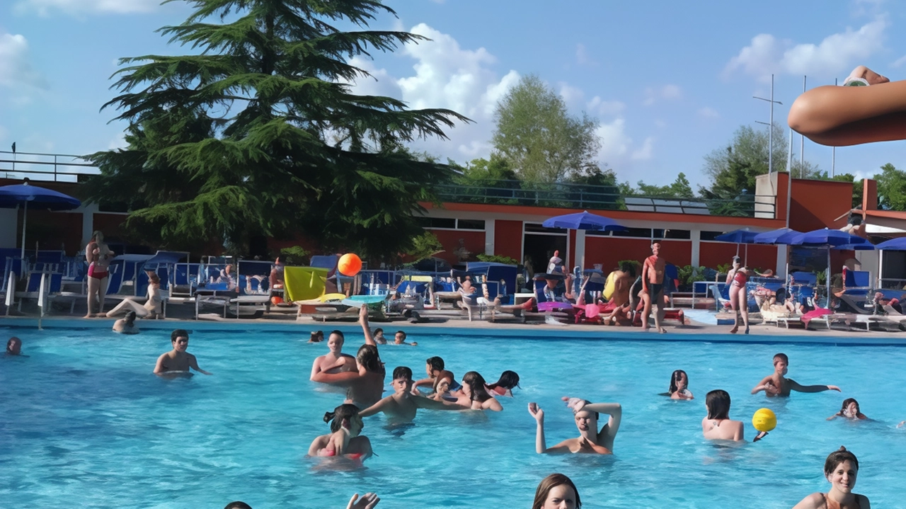 Tra le mete più ambite per chi cercherà riparo dalla grande calura ci sono le piscine, vasche e ombrelloni sono disseminati in città così come in tutta la provincia